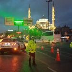 İstanbul’da 1 mayıs ablukası: Yollar, metro, metrobüs istasyonları kapalı! Yolcular isyan etti